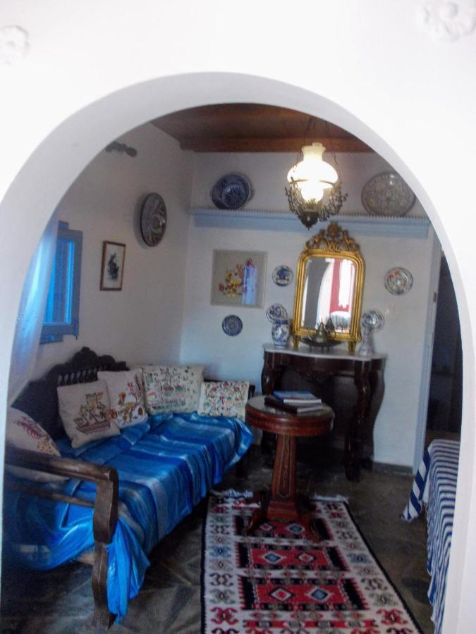 Nyfes Traditional Boutique Faltaina Σκύρος Εξωτερικό φωτογραφία